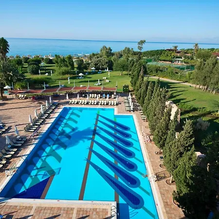 Üdülőközpont Limak Arcadia Sport